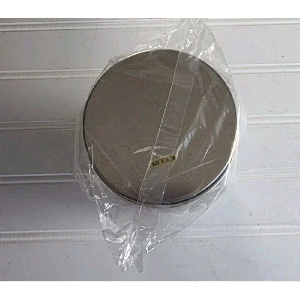Pampered‎ Chef Bread Tube/Flower- Product Number 12105B NEW/OPEN BOX